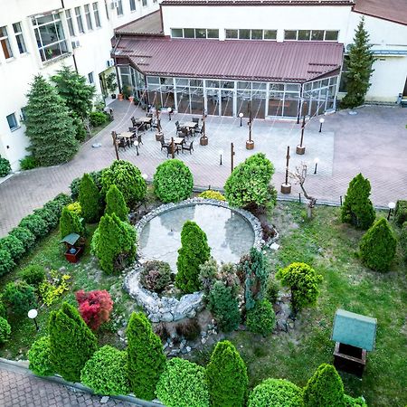 Hotel Fontana Bačka Palanka エクステリア 写真