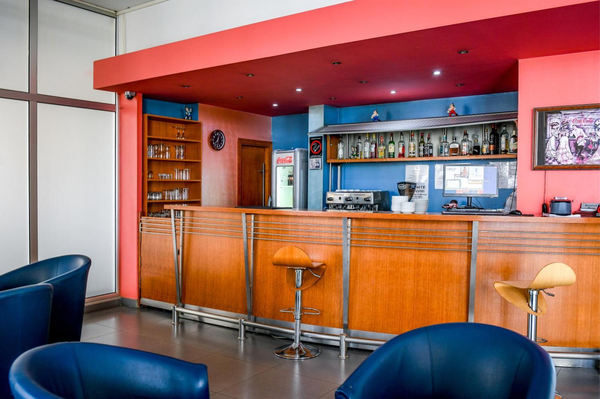 Hotel Fontana Bačka Palanka エクステリア 写真
